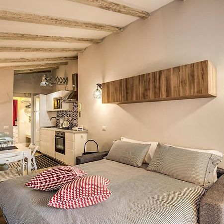 Attic With Terrace By Trevi Fountain Apartment Рим Екстериор снимка