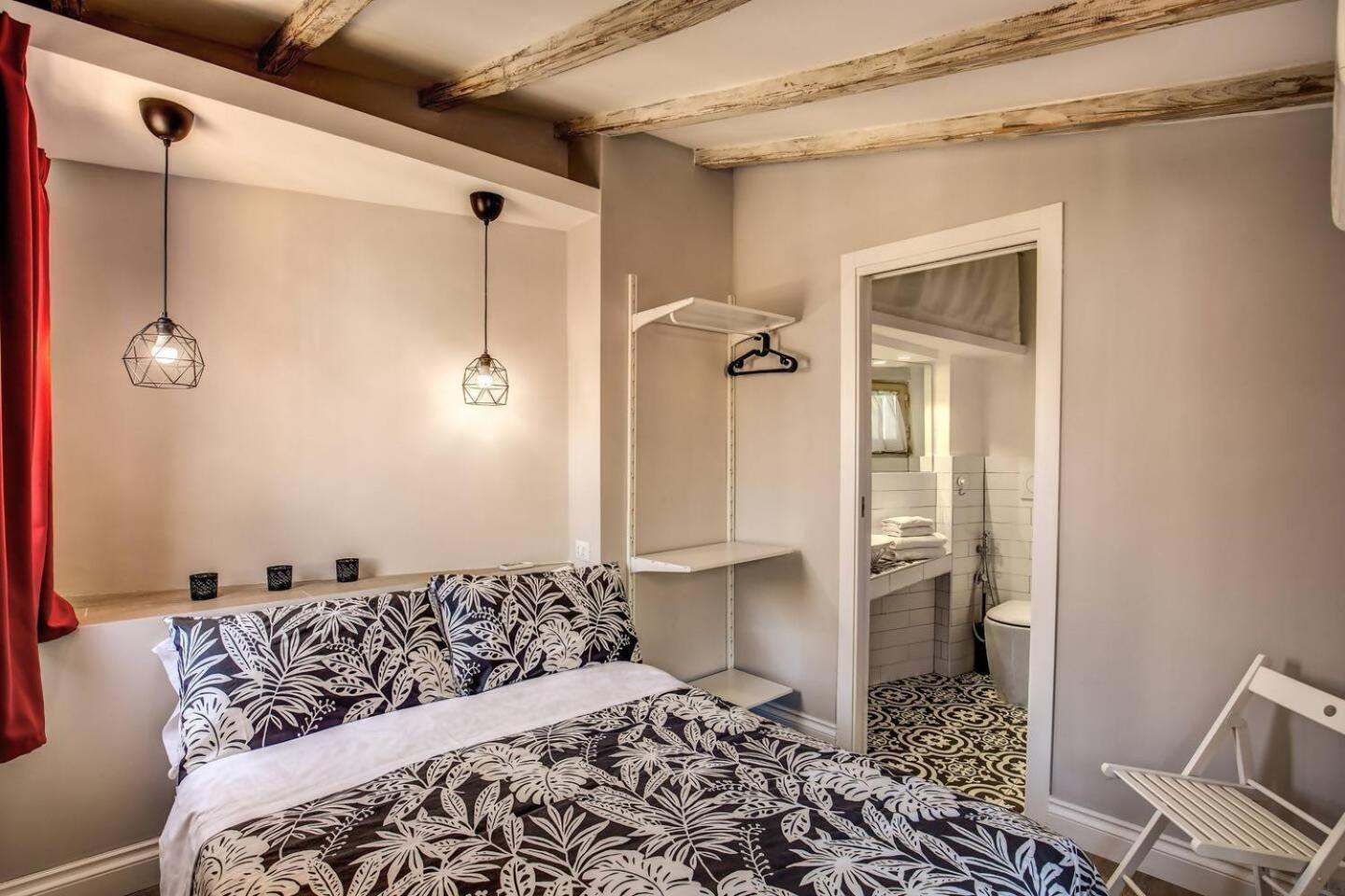 Attic With Terrace By Trevi Fountain Apartment Рим Екстериор снимка