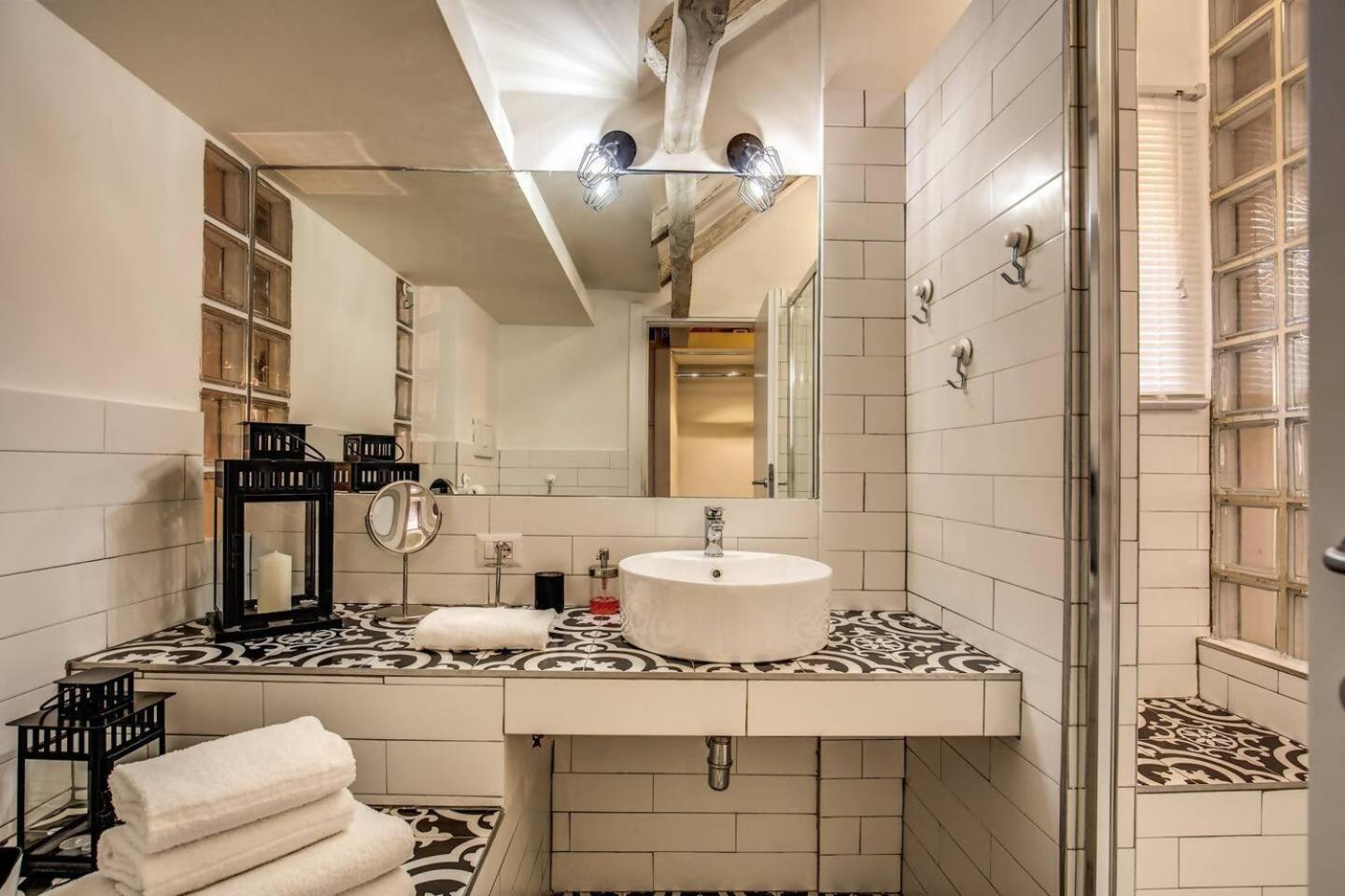 Attic With Terrace By Trevi Fountain Apartment Рим Екстериор снимка
