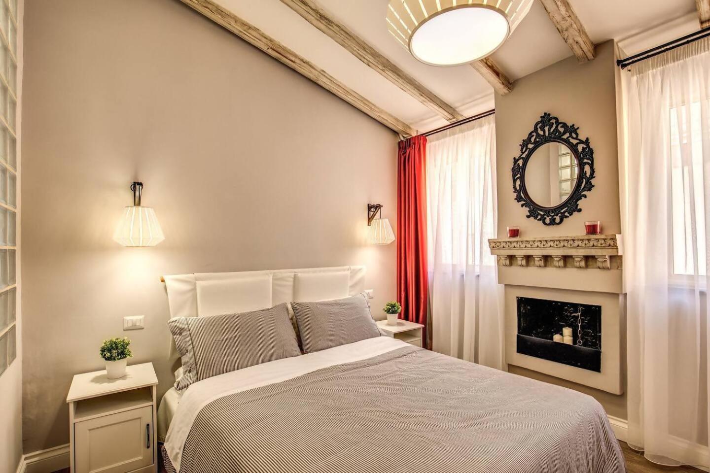 Attic With Terrace By Trevi Fountain Apartment Рим Екстериор снимка