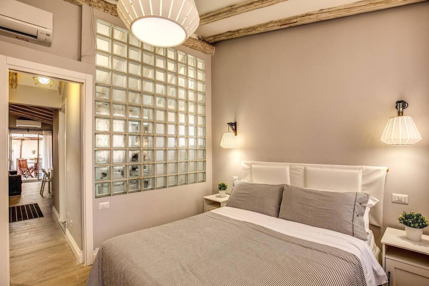 Attic With Terrace By Trevi Fountain Apartment Рим Екстериор снимка